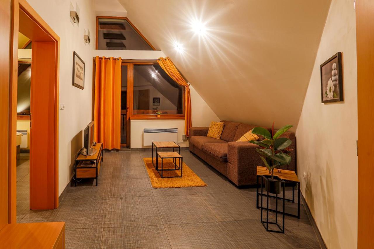 Apartmanovy Dom Fatrapark 1 S Wellness - Hlavna Recepcia Ruzomberok Exterior foto